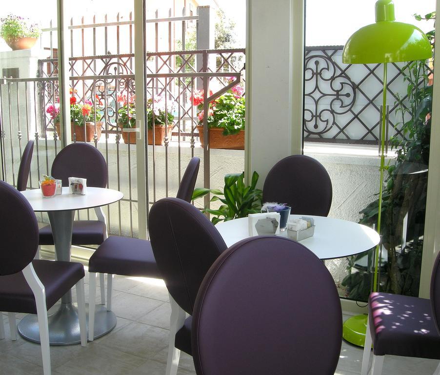 Olive Garden & Petite Maison Позада Екстер'єр фото